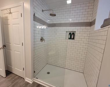 1511 High St - Photo Thumbnail 3