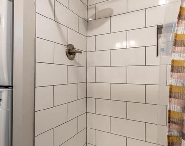 1329 Riverdale Dr - Photo Thumbnail 13