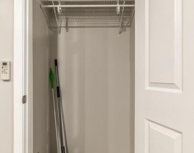 1329 Riverdale Dr - Photo Thumbnail 25