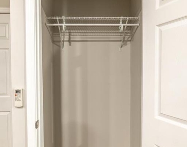 1329 Riverdale Dr - Photo Thumbnail 18