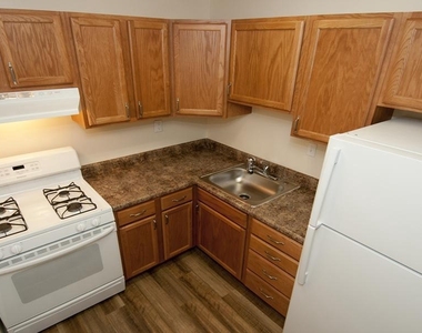 10401 46th Avenue - Photo Thumbnail 24