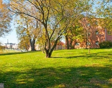 10401 46th Avenue - Photo Thumbnail 1