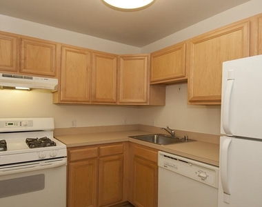 10401 46th Avenue - Photo Thumbnail 22