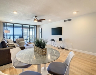 18304 Gulf Boulevard - Photo Thumbnail 20