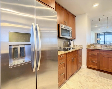 18304 Gulf Boulevard - Photo Thumbnail 24