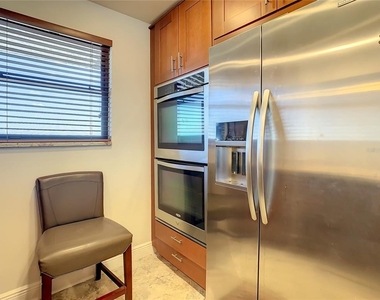 18304 Gulf Boulevard - Photo Thumbnail 21