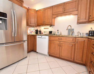1512 Pelican Point Drive - Photo Thumbnail 5