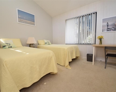 1512 Pelican Point Drive - Photo Thumbnail 15