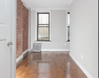 436 West 52nd Street - Photo Thumbnail 1