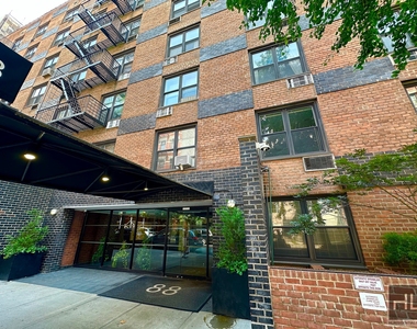 Bleecker Street - Photo Thumbnail 11