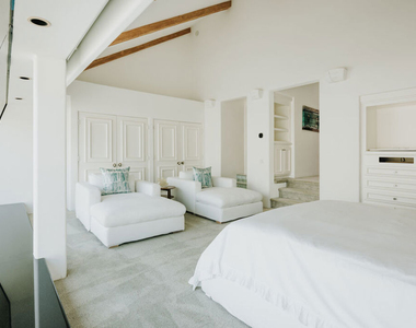 23614 Malibu Colony Road - Photo Thumbnail 18