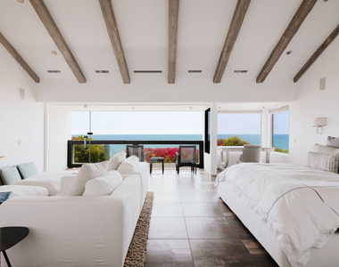 23614 Malibu Colony Road - Photo Thumbnail 14