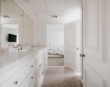 23614 Malibu Colony Road - Photo Thumbnail 24