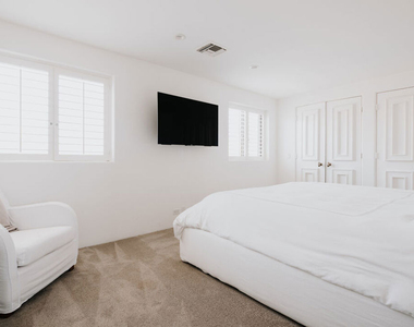 23614 Malibu Colony Road - Photo Thumbnail 22