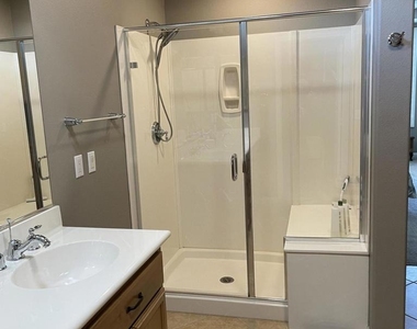 60880 Azul Court - Photo Thumbnail 17