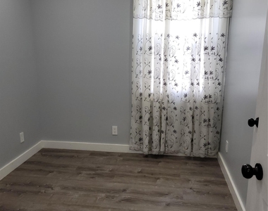 178-16 Zoller Road - Photo Thumbnail 3