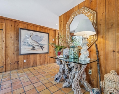 4 Marion Lane - Photo Thumbnail 3