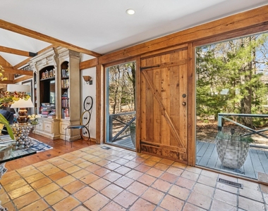4 Marion Lane - Photo Thumbnail 2