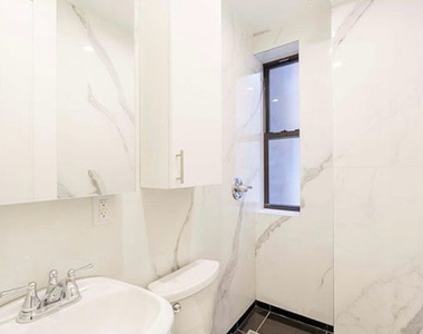 332 East 19th Street - Photo Thumbnail 2