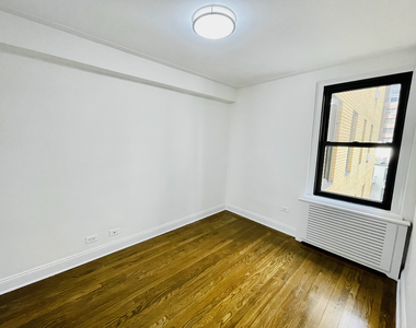 137 East 38th Street - Photo Thumbnail 9