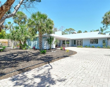 4852 Featherbed Lane - Photo Thumbnail 2
