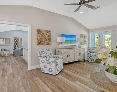 4852 Featherbed Lane - Photo Thumbnail 10