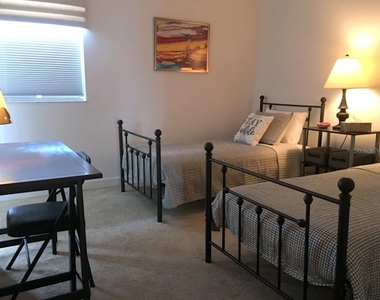6640 7th Avenue Circle W - Photo Thumbnail 15