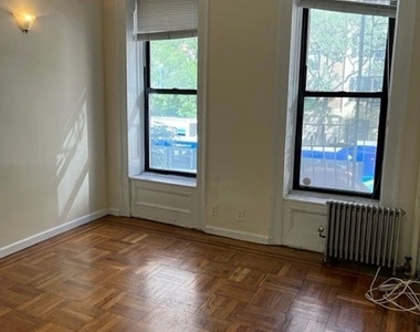 East 79th Street - Photo Thumbnail 1