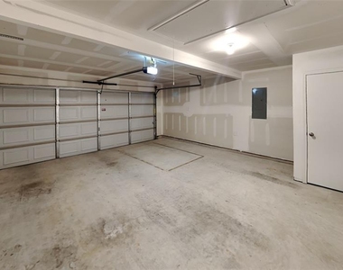1432 Dustin Drive - Photo Thumbnail 16