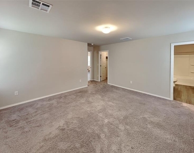 1432 Dustin Drive - Photo Thumbnail 9