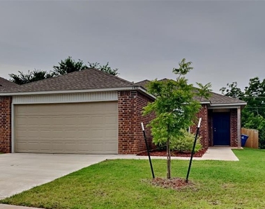 1432 Dustin Drive - Photo Thumbnail 1