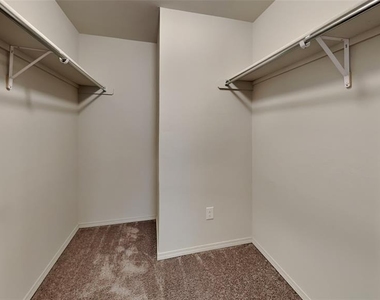 1432 Dustin Drive - Photo Thumbnail 11