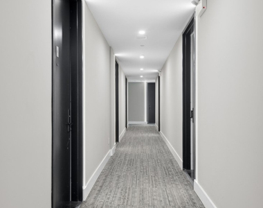 1020 Rogers Avenue - Photo Thumbnail 3