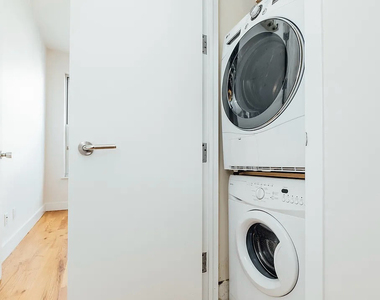 221 Himrod Street - Photo Thumbnail 12