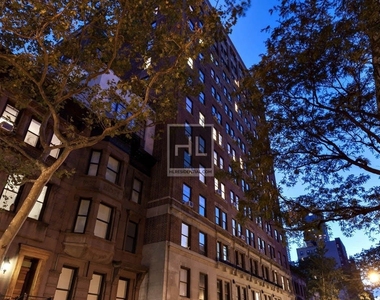 West 71st Street - Photo Thumbnail 0