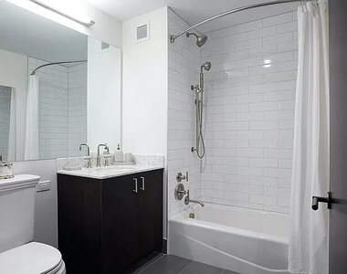 21 West End Avenue - Photo Thumbnail 5