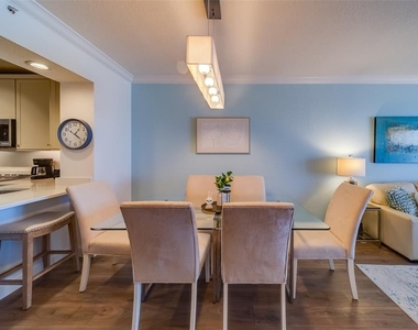 16500 Gulf Boulevard - Photo Thumbnail 15