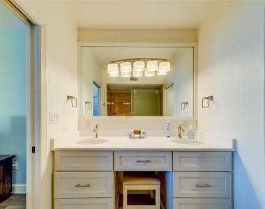 16500 Gulf Boulevard - Photo Thumbnail 28