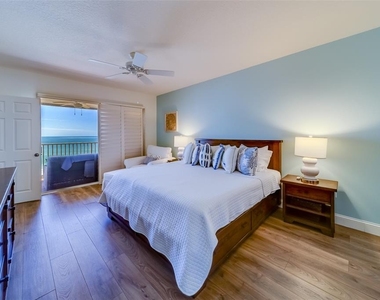 16500 Gulf Boulevard - Photo Thumbnail 23