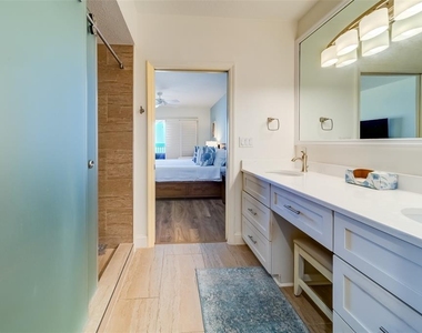 16500 Gulf Boulevard - Photo Thumbnail 24