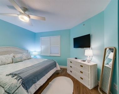 16500 Gulf Boulevard - Photo Thumbnail 32