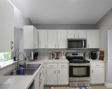 1304 Capri Isles Boulevard - Photo Thumbnail 8