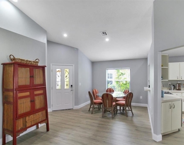 1304 Capri Isles Boulevard - Photo Thumbnail 6