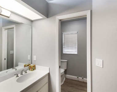 1304 Capri Isles Boulevard - Photo Thumbnail 47