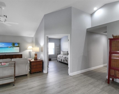 1304 Capri Isles Boulevard - Photo Thumbnail 15
