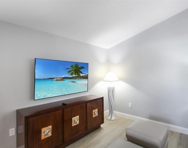 1304 Capri Isles Boulevard - Photo Thumbnail 20