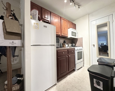 320 West 106th Street - Photo Thumbnail 5