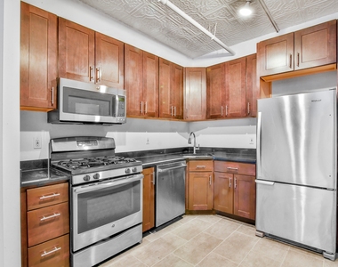 47 Ann Street - Photo Thumbnail 2