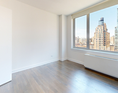 808 Columbus Avenue - Photo Thumbnail 2