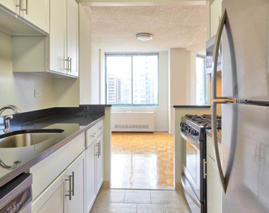 750 Columbus Ave. - Photo Thumbnail 9